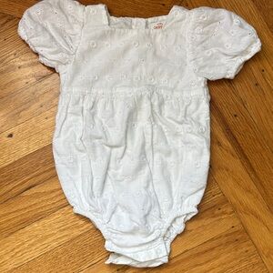 Cat & Jack White Eyelet Baby Romper/Bubble